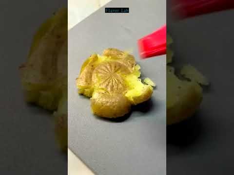 Smashed Potatoes | #recipeshorts #deliciousfood #cookingchannel #shortsvideo #smashed #youtuber