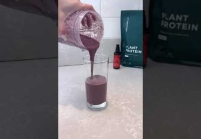 Berry Smoothie with Plant Protein & Vitamin B12