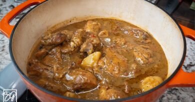 Mouthwatering Stewed Chicken in Rich Gravy!