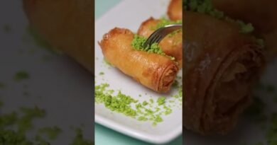 Satisfying Znoud El Sit: A Sensory Adventure and Traditional flavors