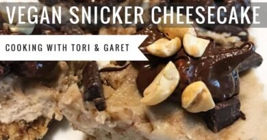 VEGAN RECIPES | DELICIOUS SNICKERS CHEESECAKE