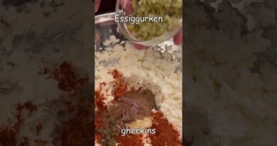 Original Liptauer Aufstrich / Original Liptauer Recipe