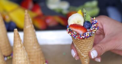 Easy Vegan Recipe: Chocolate-Dipped Fruit Cones!